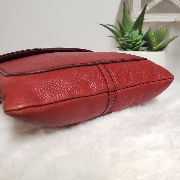 EUC Fossil Maddox Mini Red Pebbled Leather Crossbody - Picture 15 of 16